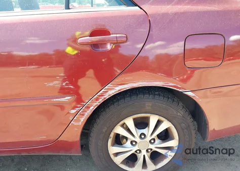 2006 Toyota Camry Le V6 from USA, damaged, VIN 4T1BF30K66U114494